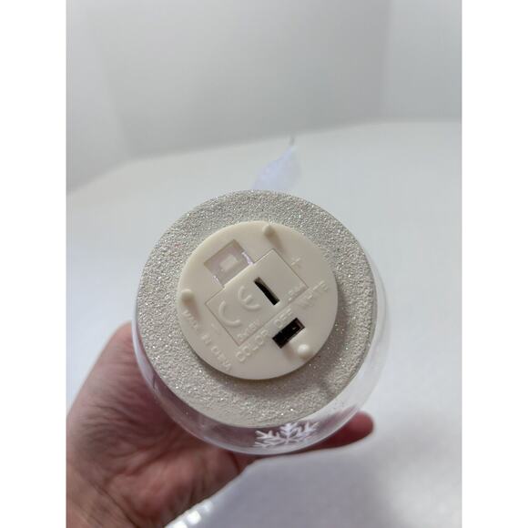 3.5” Glass Dome Light Up Christmas Angel W/ Heart Ornament Snowflake Etchings - Picture 8 of 10